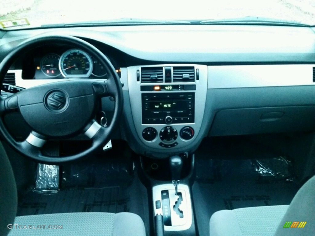 2008 Forenza  - Fantasy Black Metallic / Grey photo #21