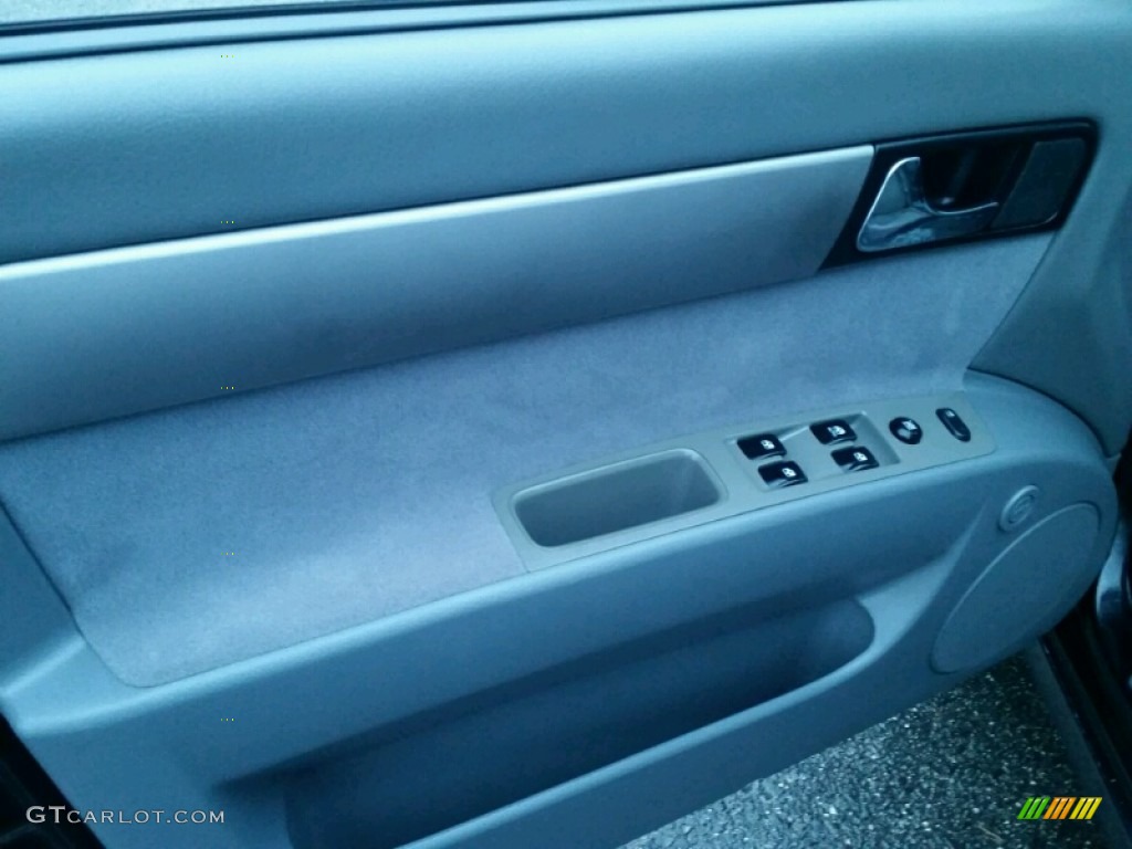 2008 Forenza  - Fantasy Black Metallic / Grey photo #22