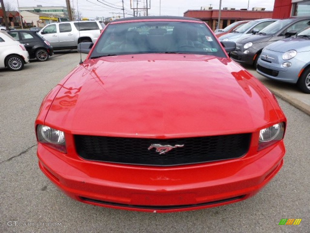 2007 Mustang V6 Premium Convertible - Torch Red / Light Graphite photo #7