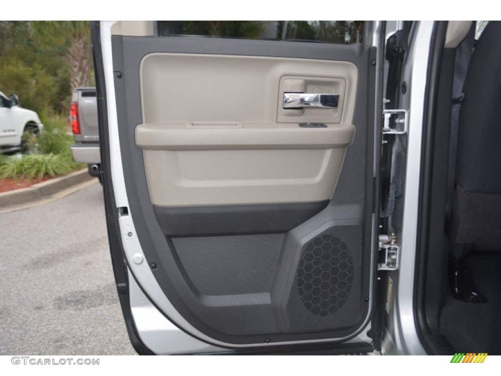 2011 Ram 1500 Big Horn Quad Cab - Bright Silver Metallic / Dark Slate Gray/Medium Graystone photo #10