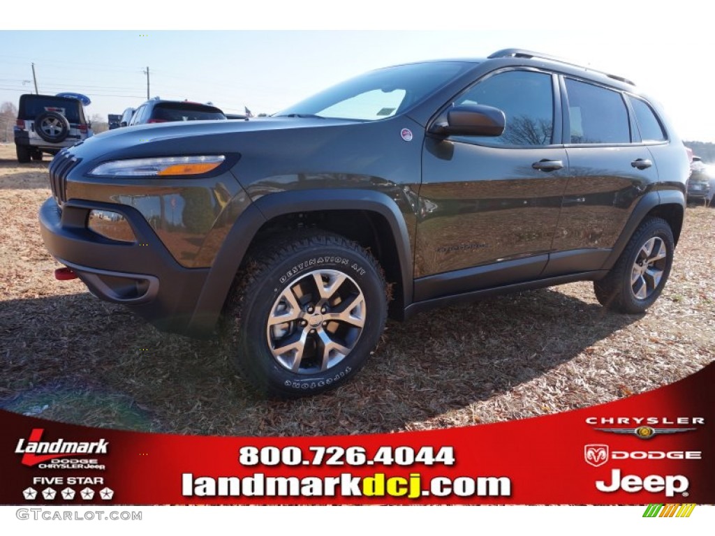 2015 Cherokee Trailhawk 4x4 - ECO Green Pearl / Trailhawk Black photo #1