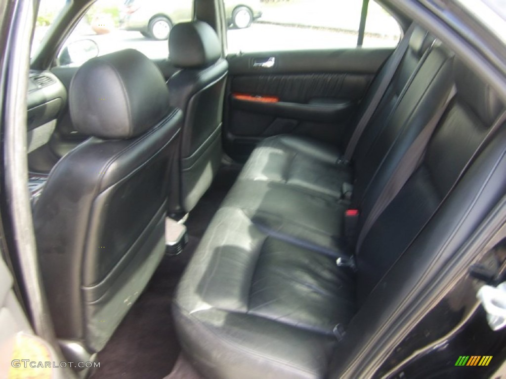 2002 Acura RL 3.5 Sedan Rear Seat Photos