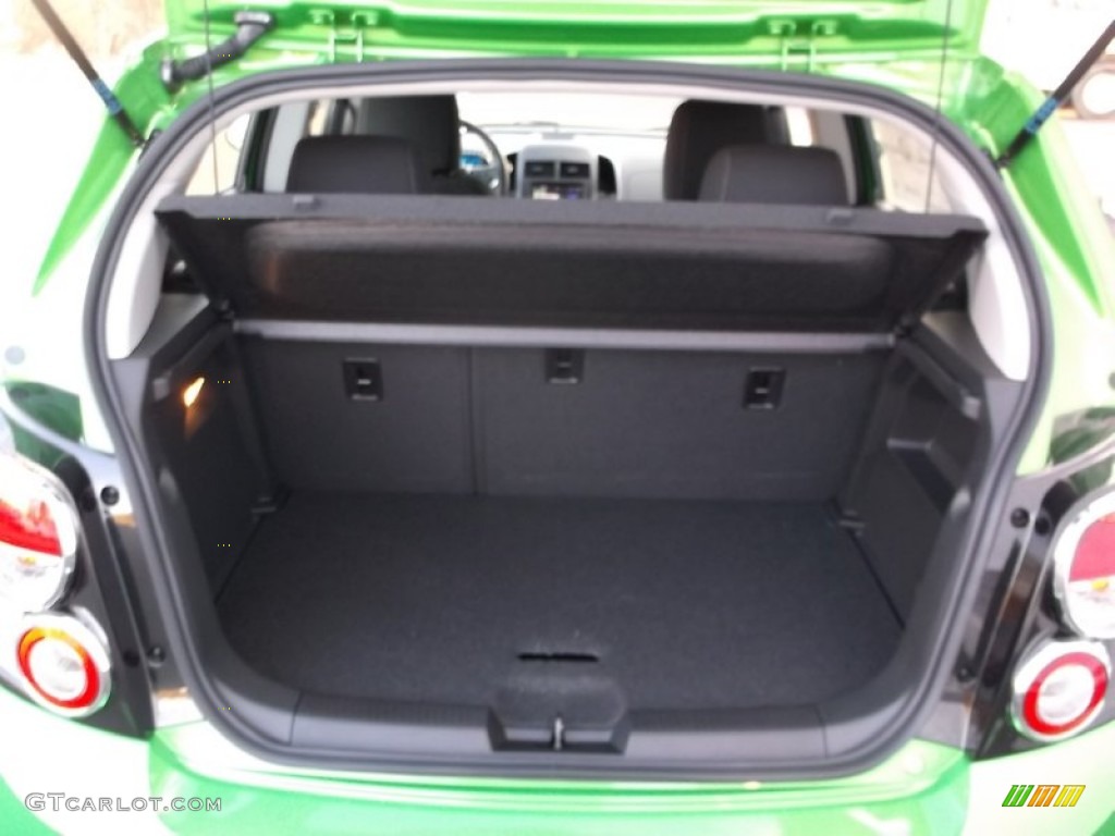 2015 Chevrolet Sonic LT Hatchback Trunk Photos