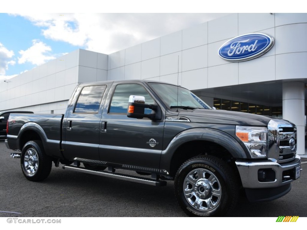 2015 F250 Super Duty Lariat Crew Cab 4x4 - Magnetic / Black photo #1