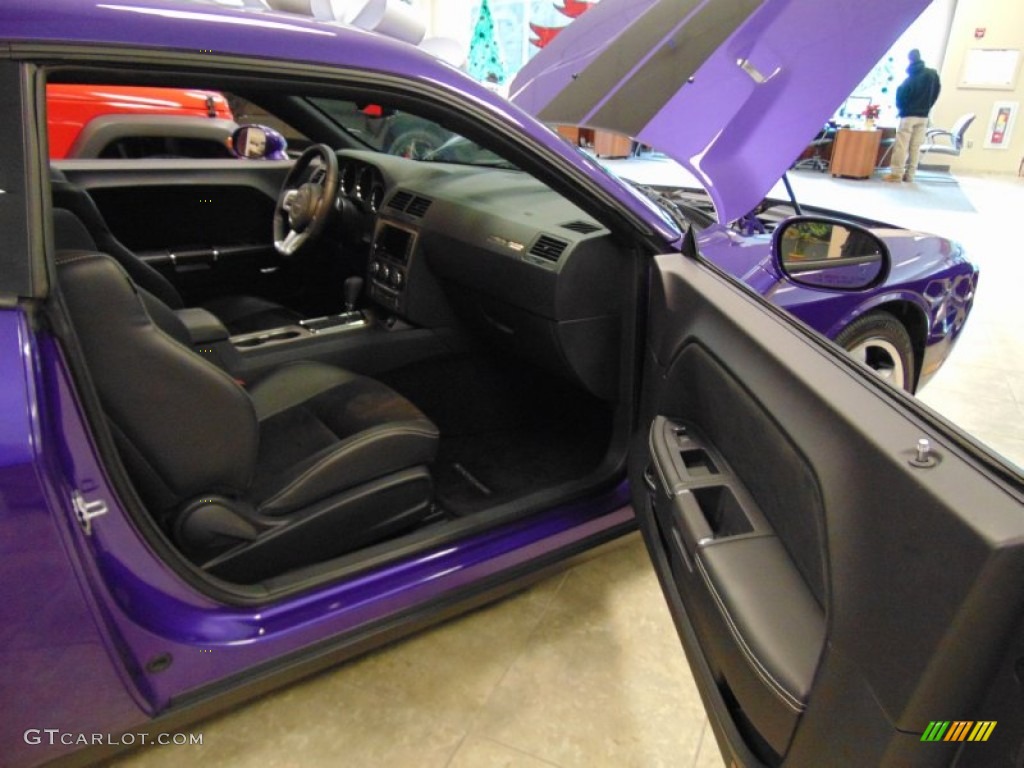 2014 Challenger SRT8 392 - Plum Crazy Pearl Coat / Dark Slate Gray photo #14