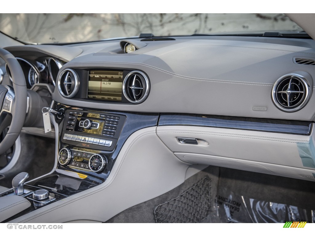 2015 Mercedes-Benz SL 400 Roadster Crystal Grey/Dark Grey Dashboard Photo #99808487