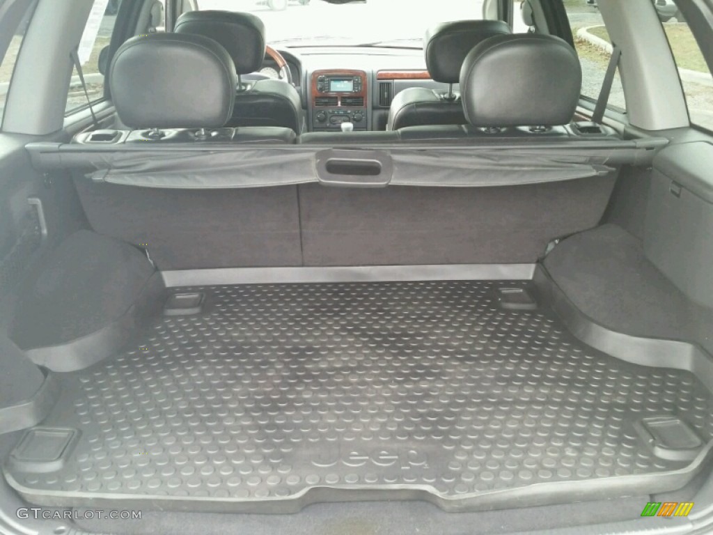 2004 Grand Cherokee Overland 4x4 - Graphite Metallic / Dark Slate Gray photo #18