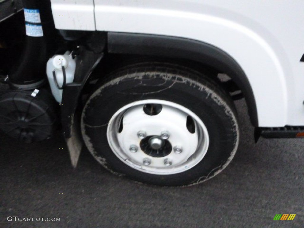 2015 Isuzu N Series Truck NQR Moving Truck Wheel Photos