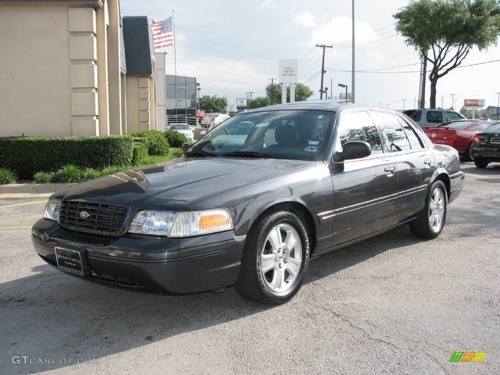 2004 Crown Victoria LX - Midnight Grey Metallic / Dark Charcoal photo #3