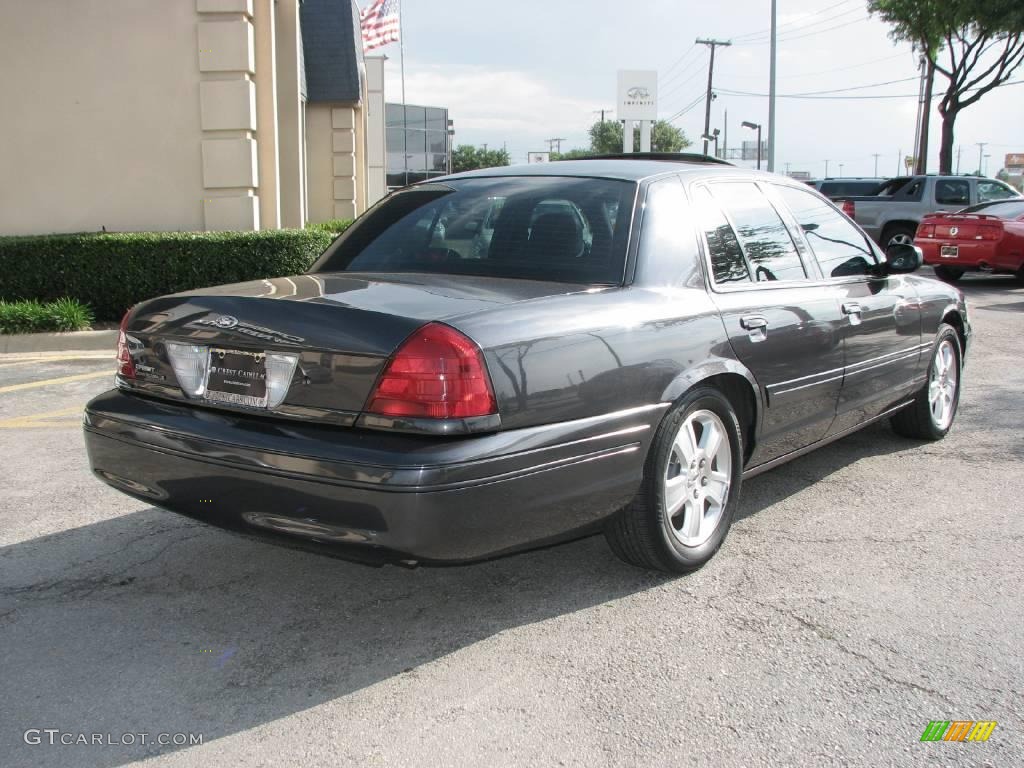 2004 Crown Victoria LX - Midnight Grey Metallic / Dark Charcoal photo #7