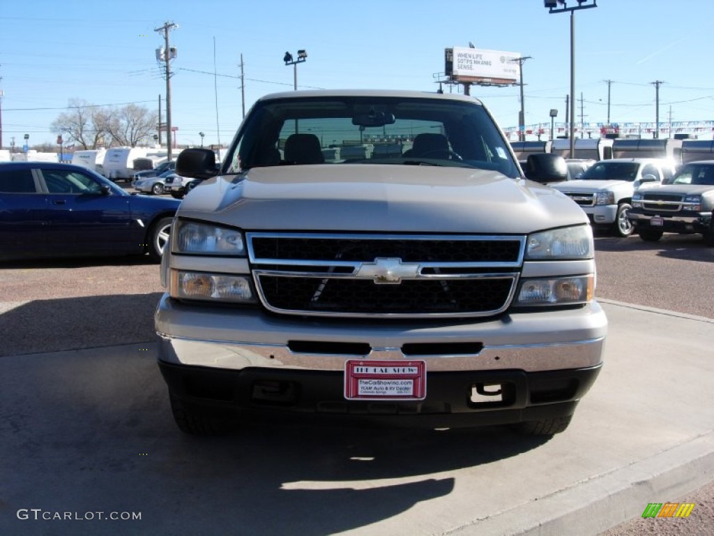 2006 Silverado 1500 Z71 Extended Cab 4x4 - Silver Birch Metallic / Dark Charcoal photo #8