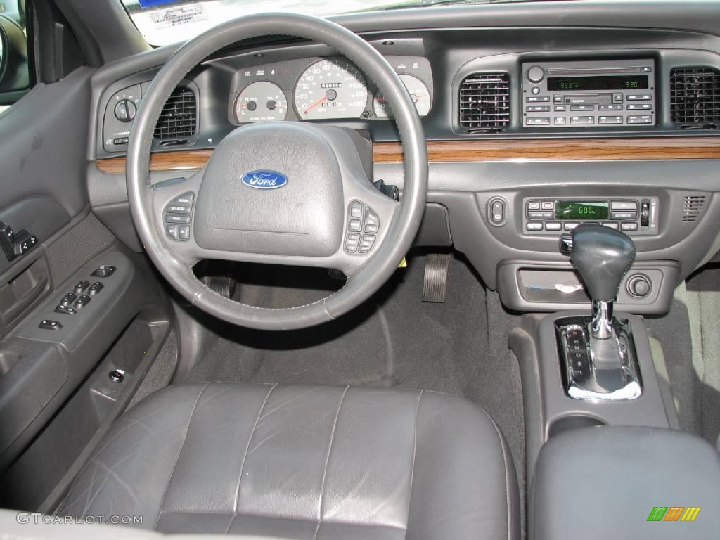 2004 Crown Victoria LX - Midnight Grey Metallic / Dark Charcoal photo #15