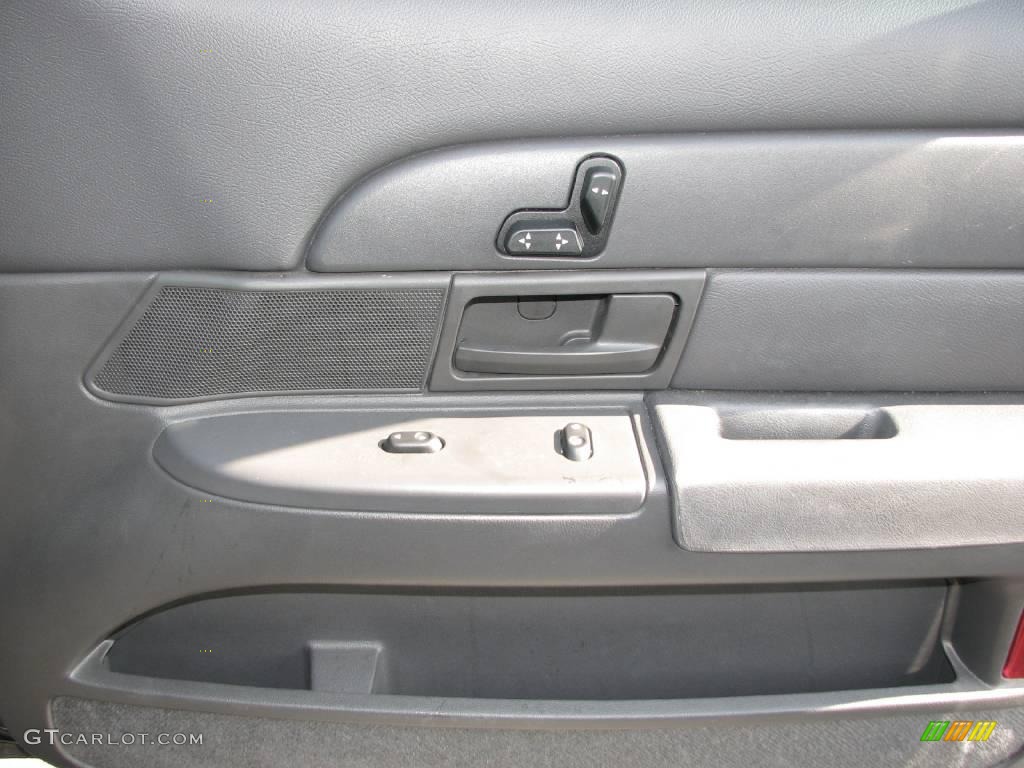 2004 Crown Victoria LX - Midnight Grey Metallic / Dark Charcoal photo #20