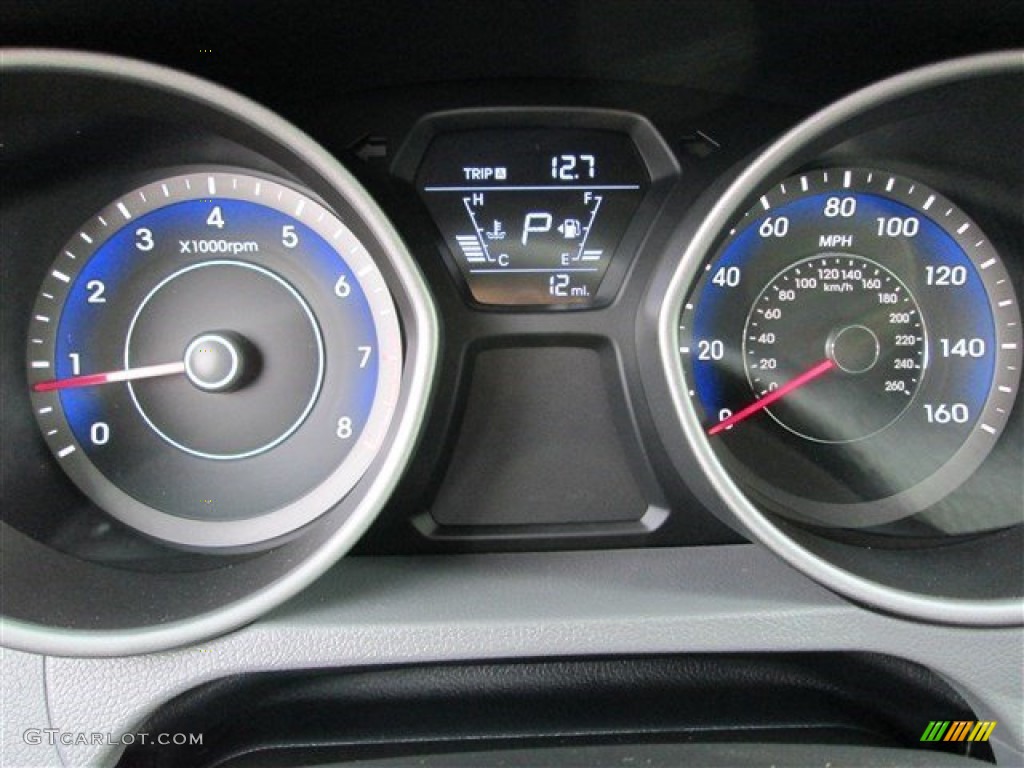 2015 Elantra Limited Sedan - Geranium Red / Gray photo #18