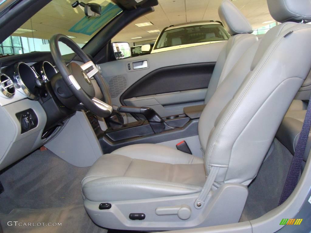 2006 Mustang V6 Premium Convertible - Windveil Blue Metallic / Light Graphite photo #11