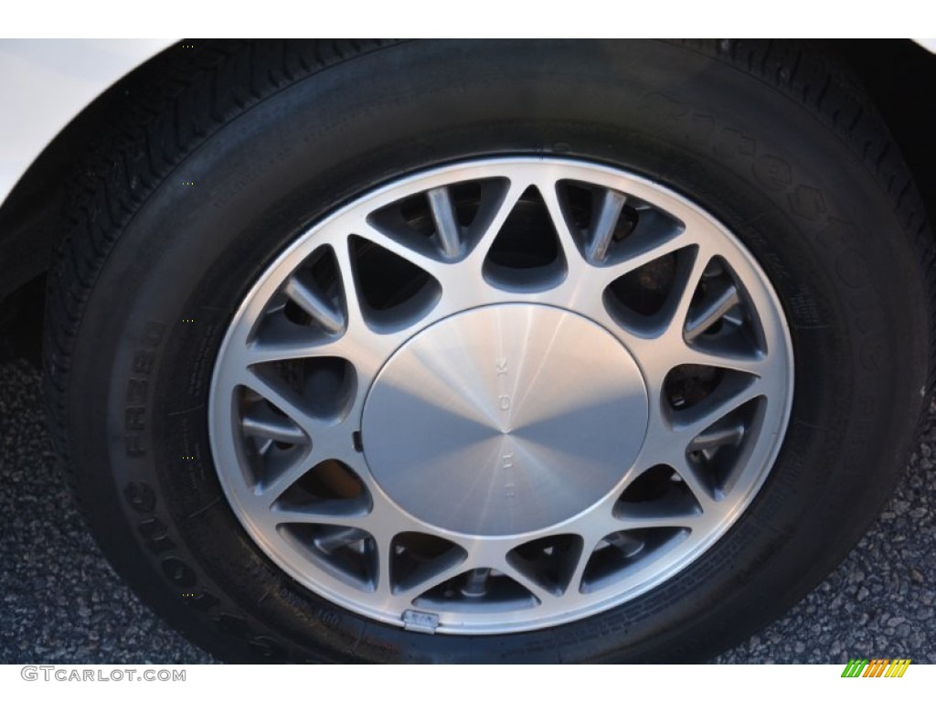 2001 LeSabre Custom - White / Taupe photo #22