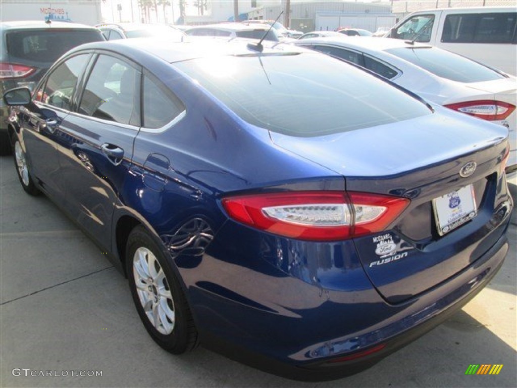 2015 Fusion S - Deep Impact Blue Metallic / Earth Gray photo #7