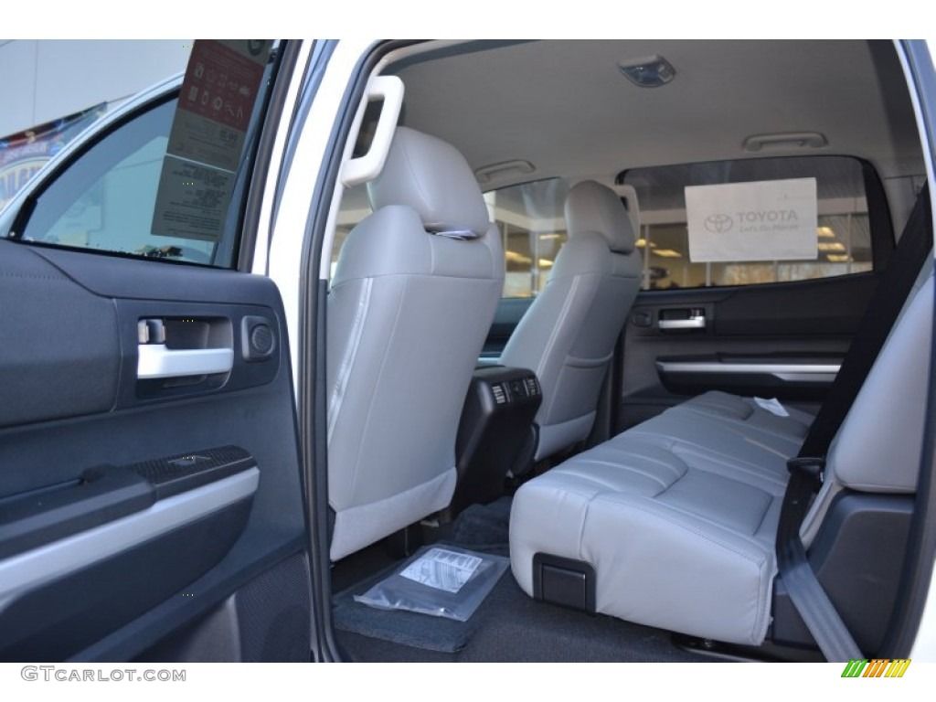 Graphite Interior 2015 Toyota Tundra SR5 CrewMax Photo #99830460