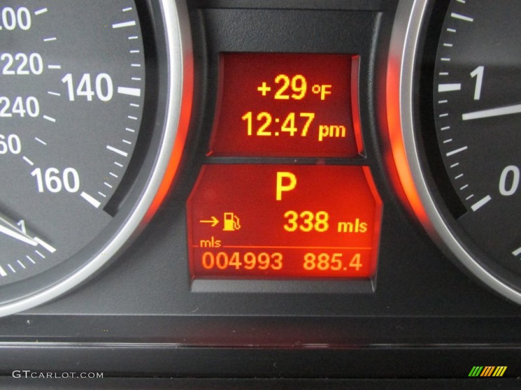2015 X1 xDrive28i - Mineral Grey Metallic / Black photo #20