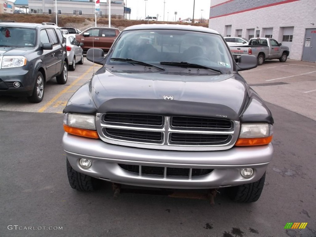 2002 Dakota SLT Quad Cab 4x4 - Graphite Metallic / Dark Slate Gray photo #3