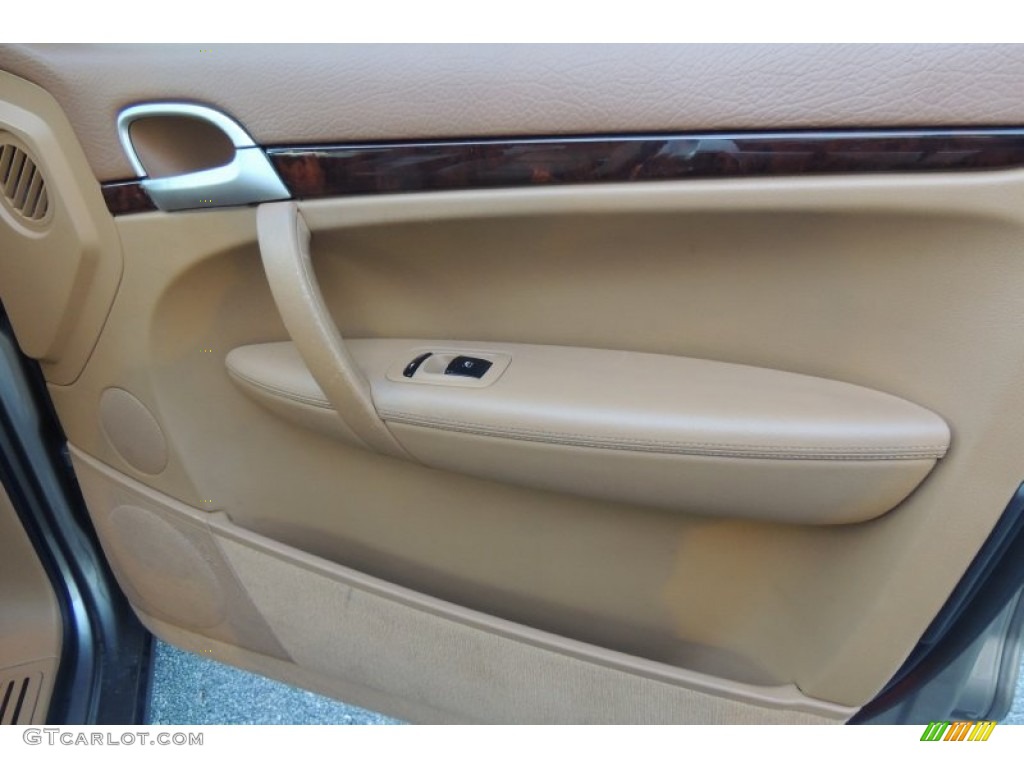 2004 Cayenne Tiptronic - Jarama Beige Metallic / Havanna/Sand Beige photo #19