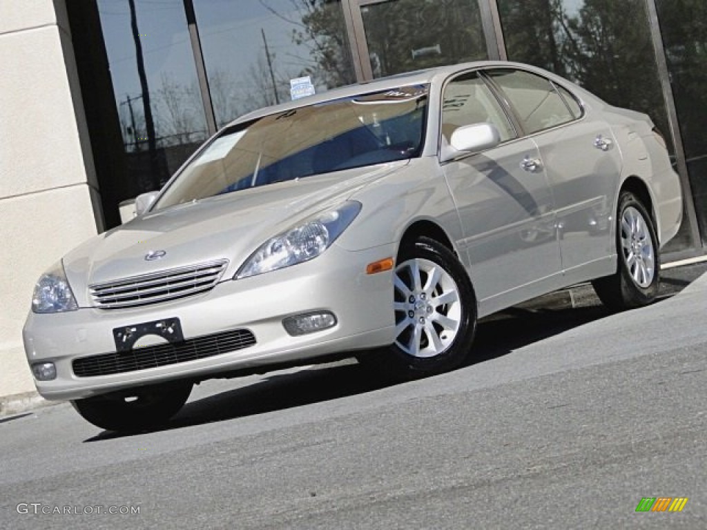 Alabaster Metallic Lexus ES