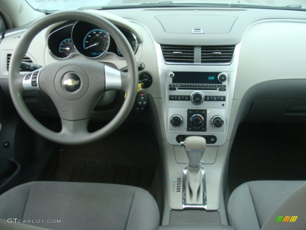 2008 Malibu LS Sedan - Silverstone Metallic / Titanium Gray photo #9