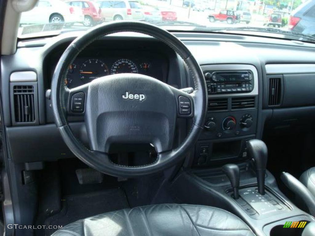 2004 Grand Cherokee Laredo 4x4 - Graphite Metallic / Dark Slate Gray photo #19