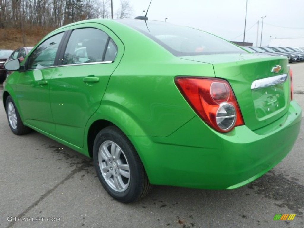 2015 Sonic LT Sedan - Dragon Green Metallic / Jet Black/Dark Titanium photo #3