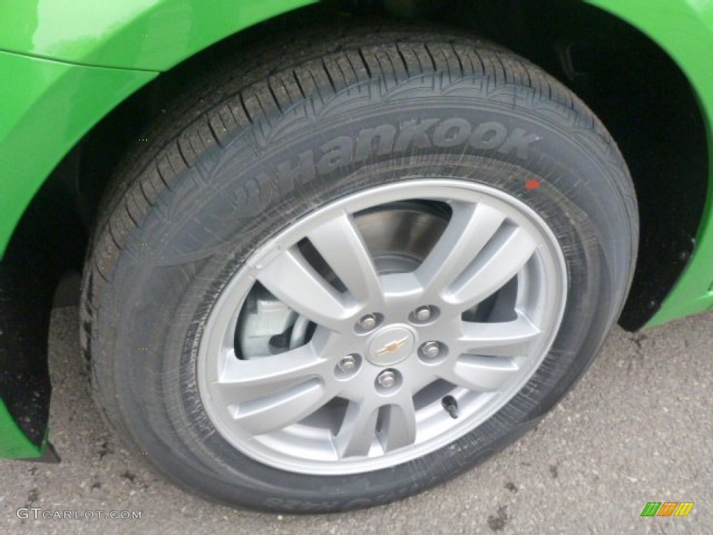 2015 Sonic LT Sedan - Dragon Green Metallic / Jet Black/Dark Titanium photo #9