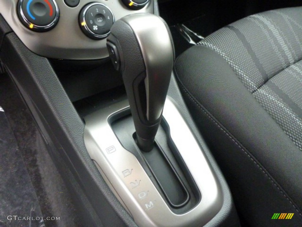 2015 Sonic LT Sedan - Dragon Green Metallic / Jet Black/Dark Titanium photo #16