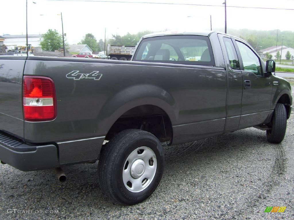 2006 F150 XL Regular Cab 4x4 - Dark Shadow Grey Metallic / Medium Flint photo #4