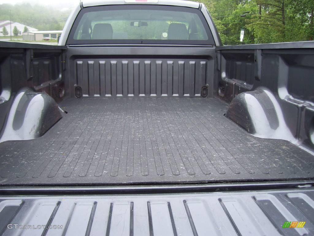 2006 F150 XL Regular Cab 4x4 - Dark Shadow Grey Metallic / Medium Flint photo #11