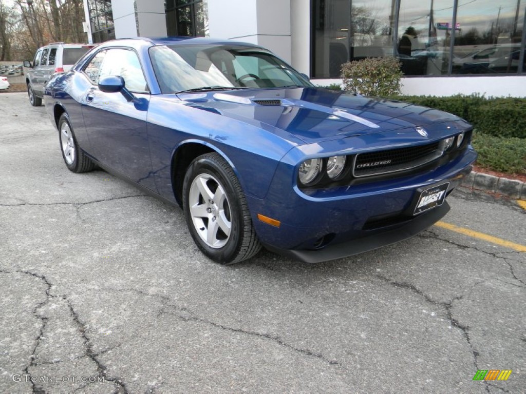 2010 Challenger SE - Deep Water Blue Pearl / Dark Slate Gray photo #4