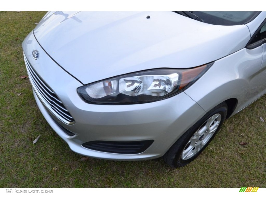 2014 Fiesta SE Hatchback - Ingot Silver / Charcoal Black photo #10
