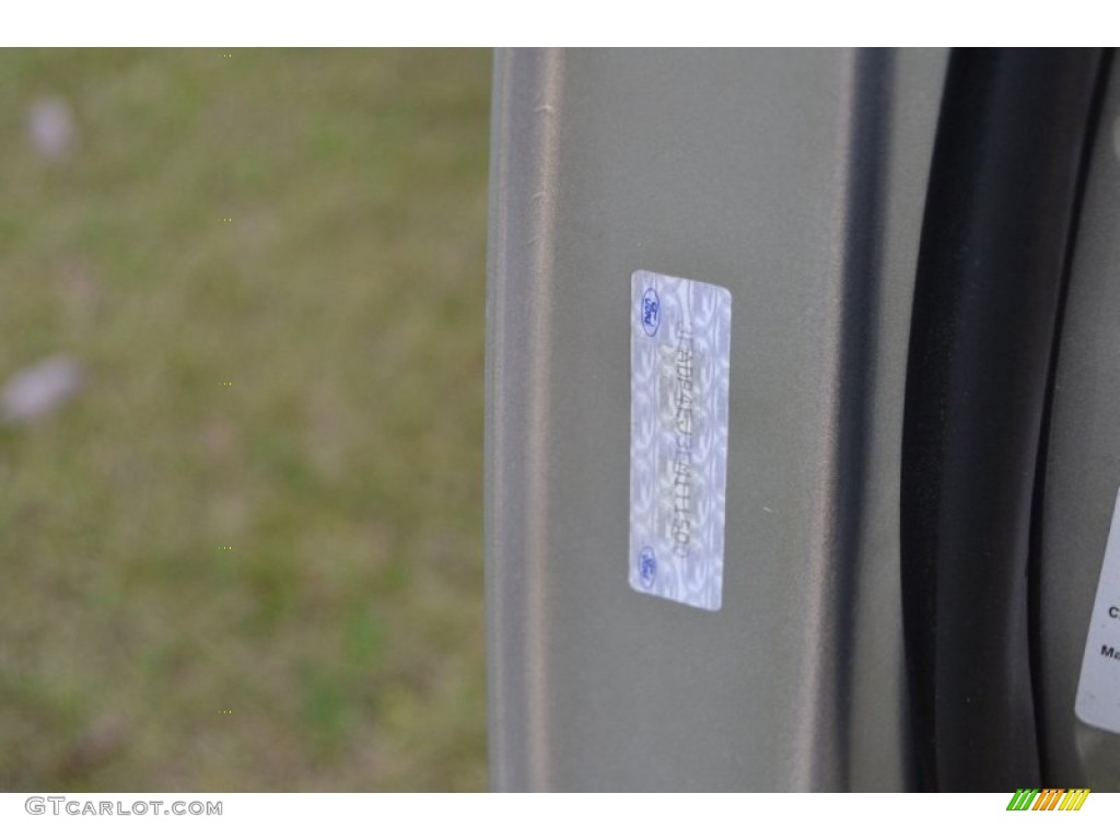 2014 Fiesta SE Hatchback - Ingot Silver / Charcoal Black photo #16