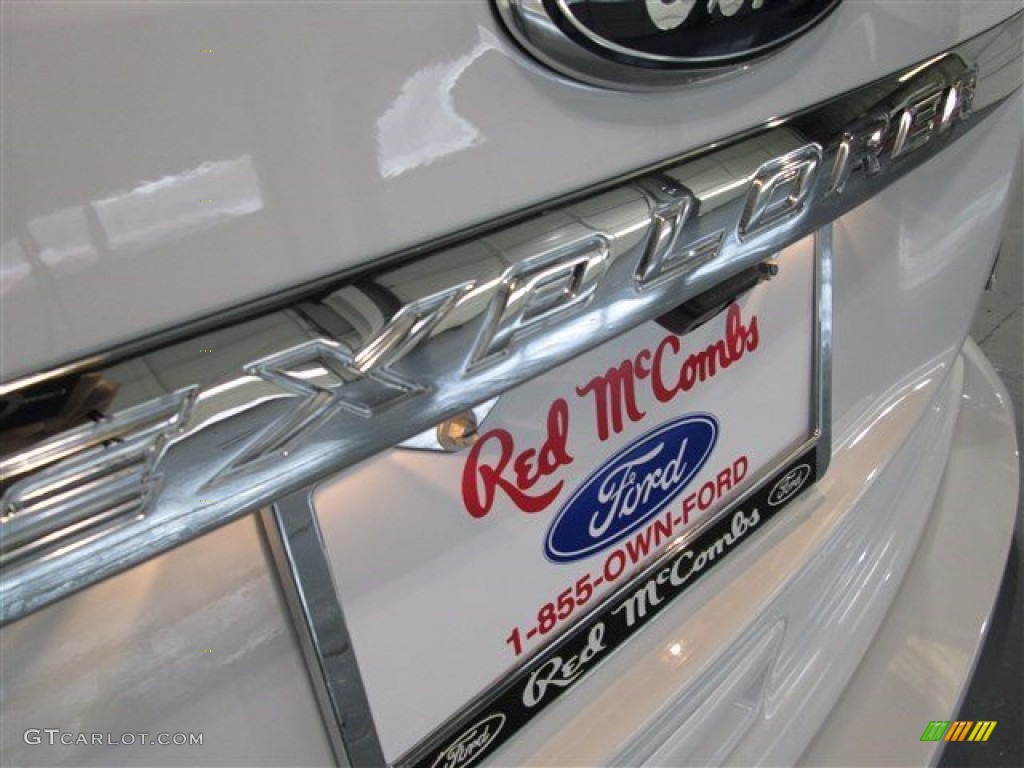2015 Explorer XLT - Oxford White / Medium Light Stone photo #6