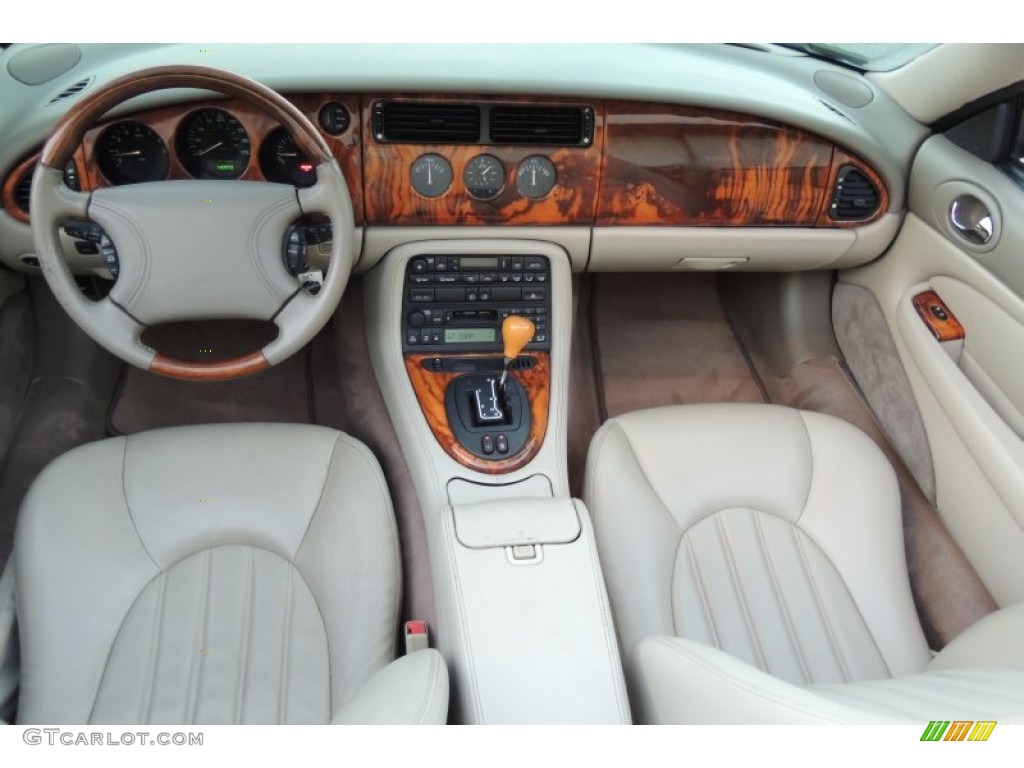 Ivory Interior 1999 Jaguar XK XK8 Convertible Photo #99871668