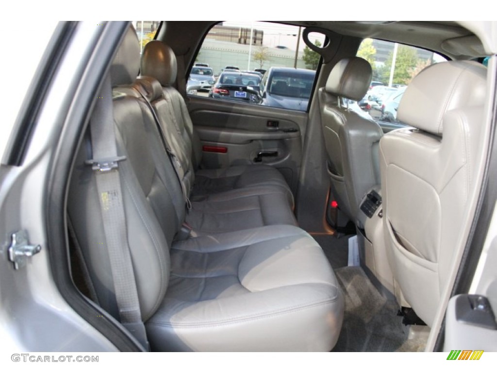 2004 Yukon Denali AWD - Silver Birch Metallic / Stone Gray photo #17