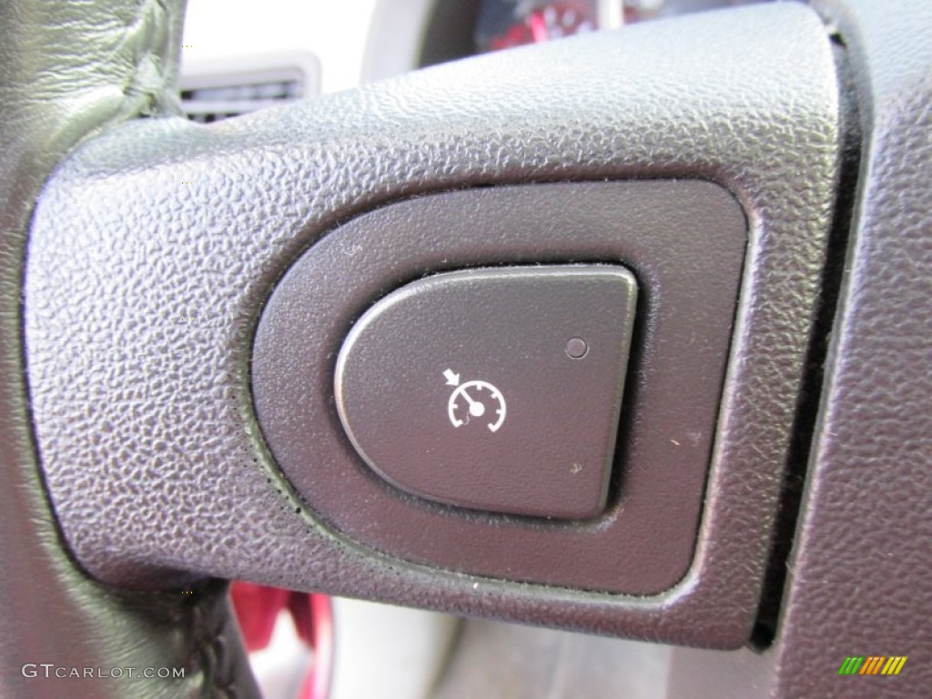 2005 Equinox LT AWD - Salsa Red Metallic / Light Gray photo #31