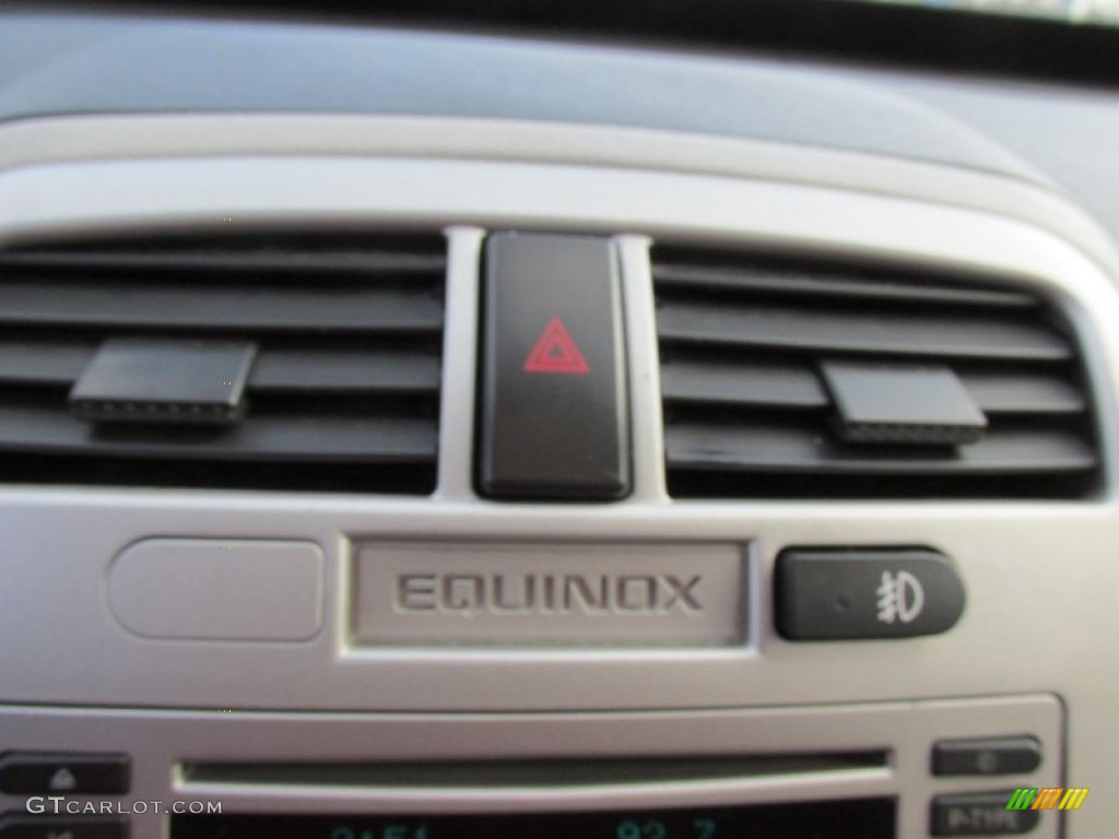 2005 Equinox LT AWD - Salsa Red Metallic / Light Gray photo #37