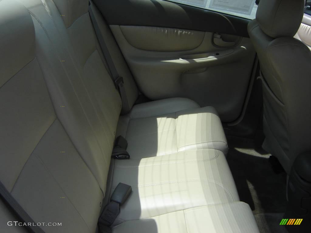 2004 Alero GLS Sedan - Sport Red / Neutral photo #11