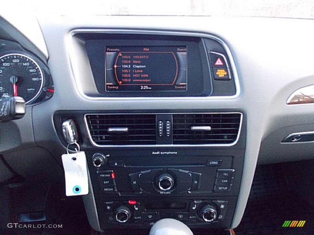 2009 Q5 3.2 Premium quattro - Meteor Gray Pearl Effect / Light Gray photo #32