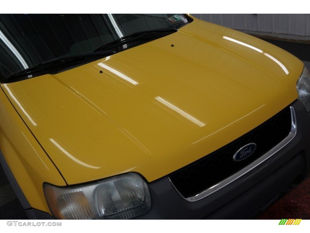 2002 Escape XLT V6 4WD - Chrome Yellow / Medium Graphite photo #38