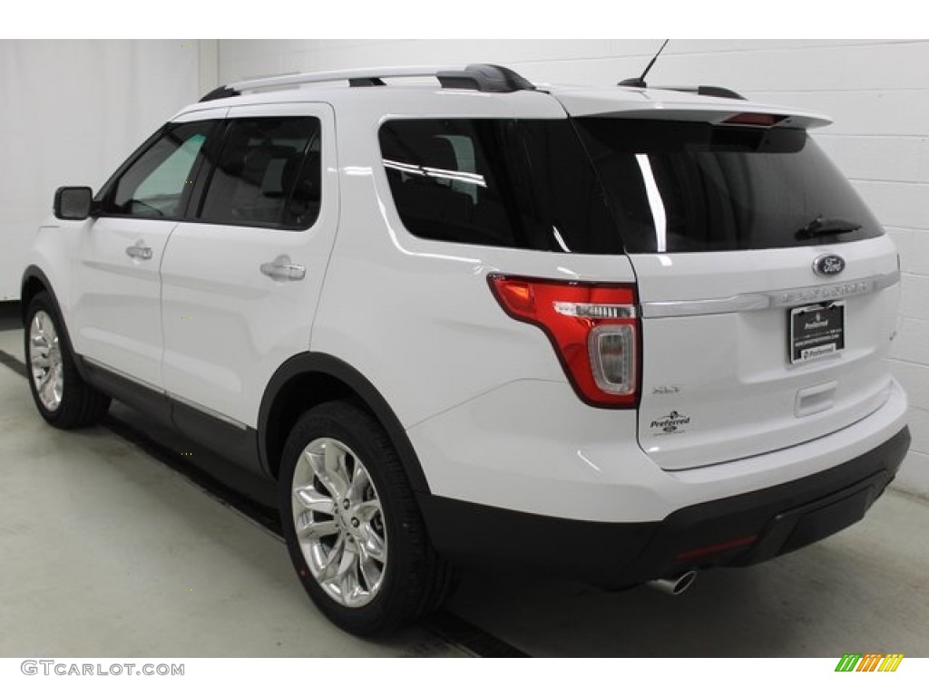 2015 Explorer XLT 4WD - Oxford White / Charcoal Black photo #4