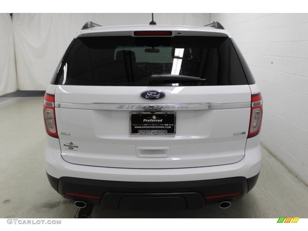 2015 Explorer XLT 4WD - Oxford White / Charcoal Black photo #5