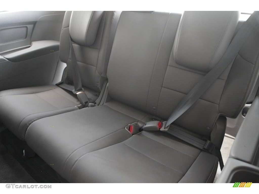 2015 Honda Odyssey EX-L Rear Seat Photos
