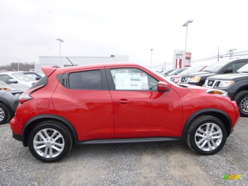 2015 Juke SV AWD - Cayenne Red / Black/Red photo #2