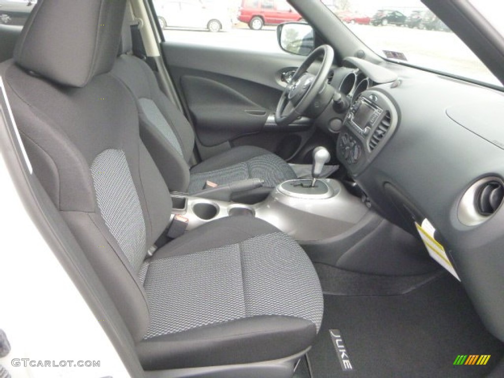 2015 Juke S AWD - Pearl White / Black/Silver photo #10