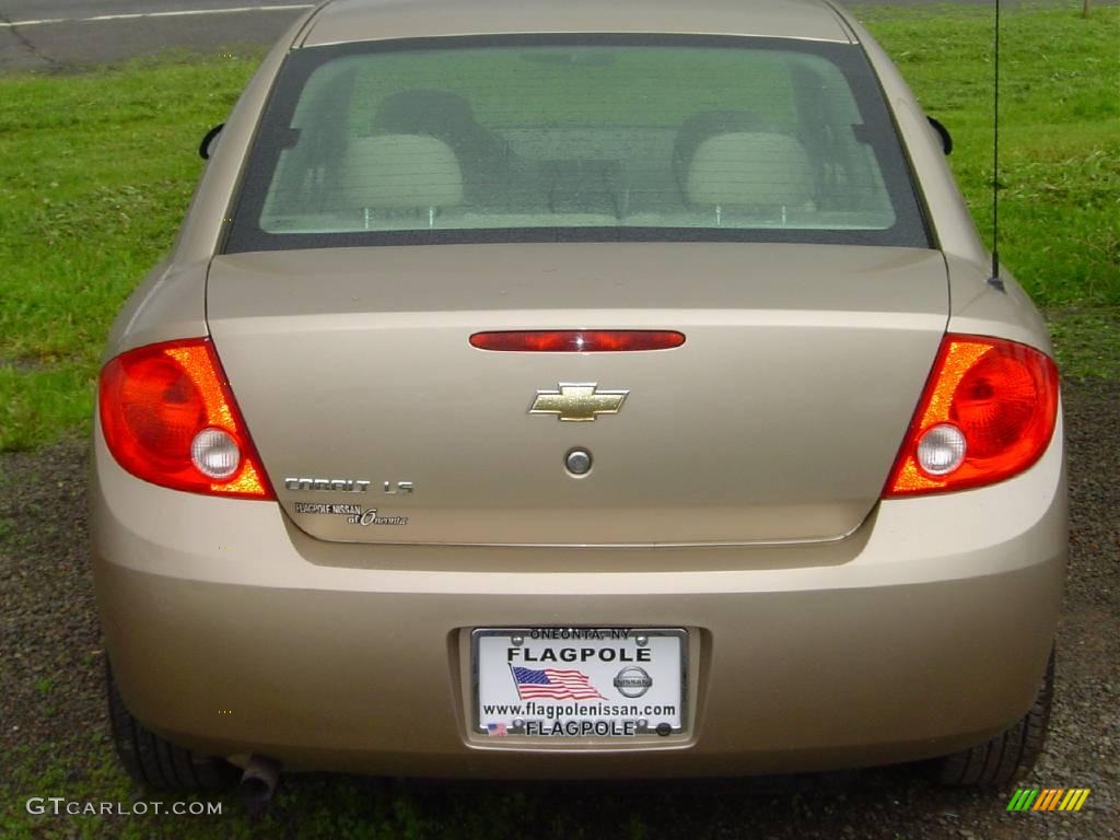 2007 Cobalt LS Sedan - Sandstone Metallic / Neutral Beige photo #4